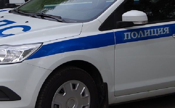Сотрудники ГИБДД помогли спасти ребенка в Симферополе
