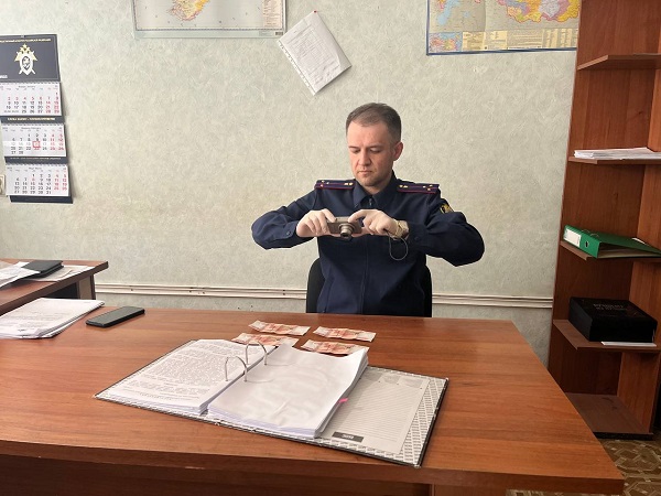 Глава сельсовета в Крыму дал взятку правоохранителю в размере 20 тыс. рублей