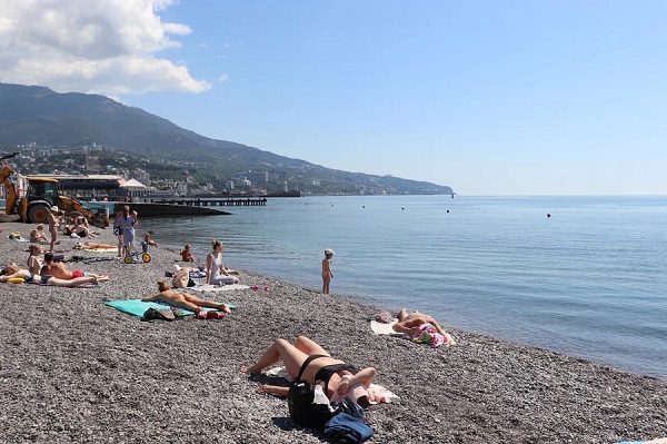 Спрос на летний отдых в Крыму снизился по оценкам туроператоров до 70%